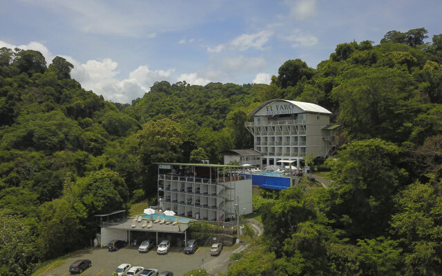 El Faro Containers Beach Hotel