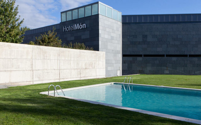 Hotel Món Sant Benet