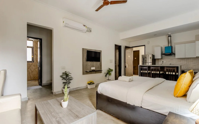 Lime Tree Hotel Golf Course Road Sec-43