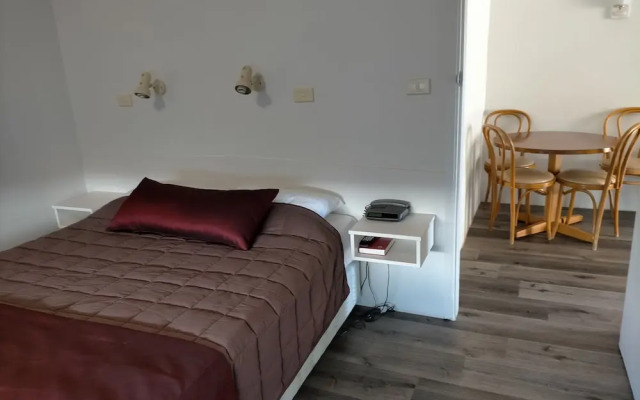 Country Motor Inn Singleton