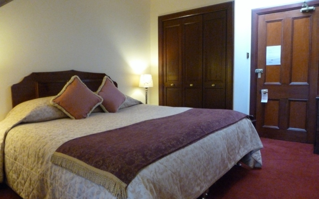 Tigh Na Sgiath Country House Hotel