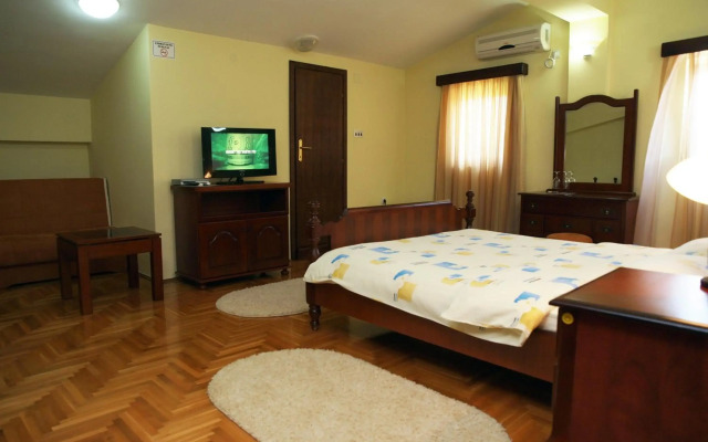 Hotel Laguna