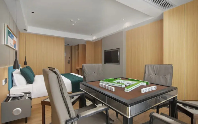 All In Light Luxury Hotel