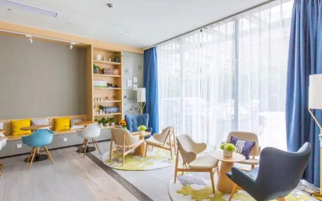CJIA Apartment Hotel (Shanghai Daning Zhongshan North Road Metro Station) – Guest Rooms – Shanghai