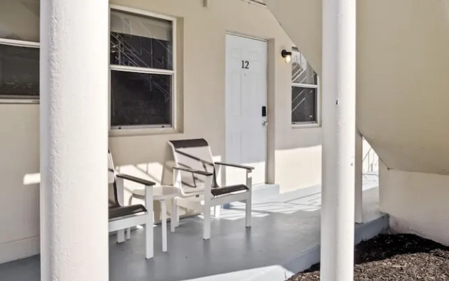 Serene Seaside Escape 1BR Bliss