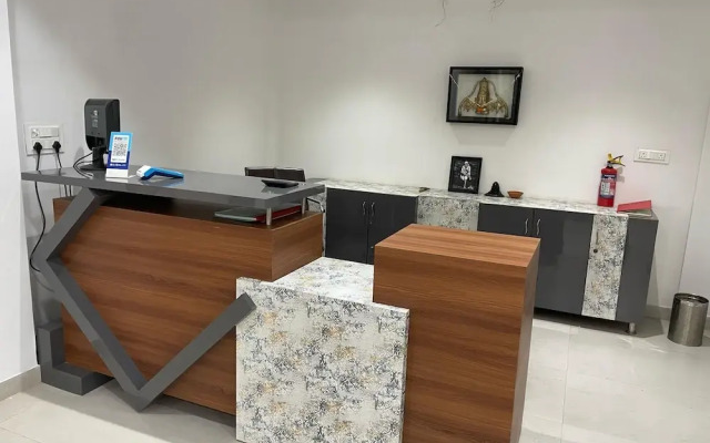 Sunny Executive Satara