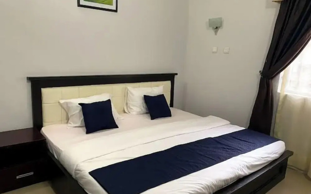 House 8 Apartment