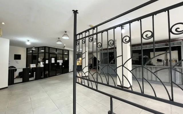 Junction Hostel Poblacion Makati Avenue