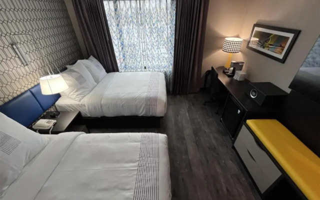 GLō Best Western Bronx NYC