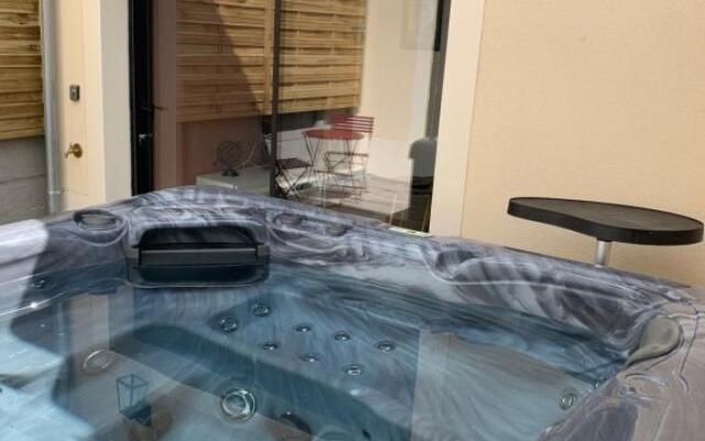 Sylina SPA Avec Jacuzzi Prive