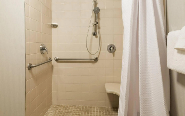Courtyard By Marriott Danbury