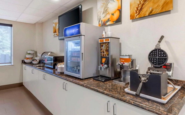 Comfort Suites Raleigh Walnut Creek