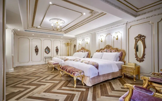 Sun Moon Lake Queen Castle Hotel