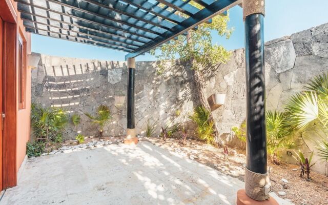 Cozy Bungallow With Pool at Green Village AA3