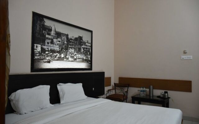 Hotel City Grand