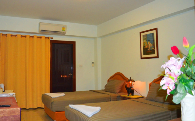 Silver Gold Garden Suvarnabhumi Airport Hotel