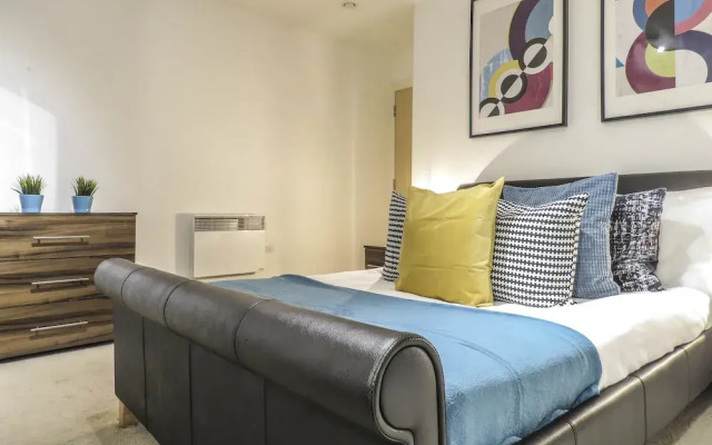 Tudors eSuites Birmingham Apartments with Parking