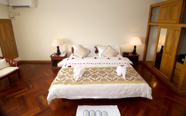 Shwe Htee Hotel
