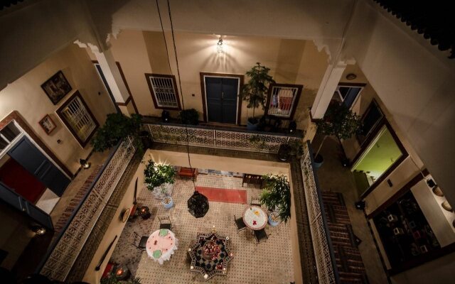 Riad Azalia