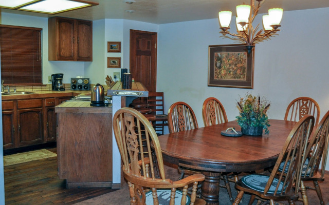 Mammoth Sierra Townhomes #40