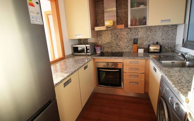 Apartment With sea View, Walking Distance to the Beach