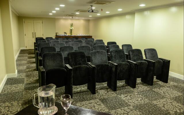 Amerian Executive Cordoba Hotel