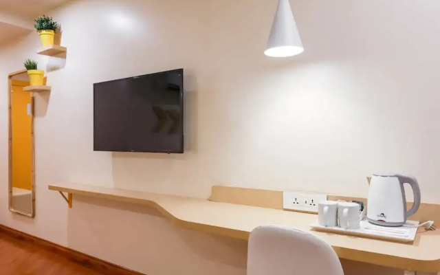Bloom Hotel - Golf Course Road, Sector 43