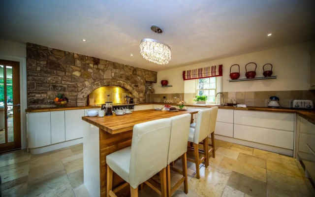 The Old Millhouse