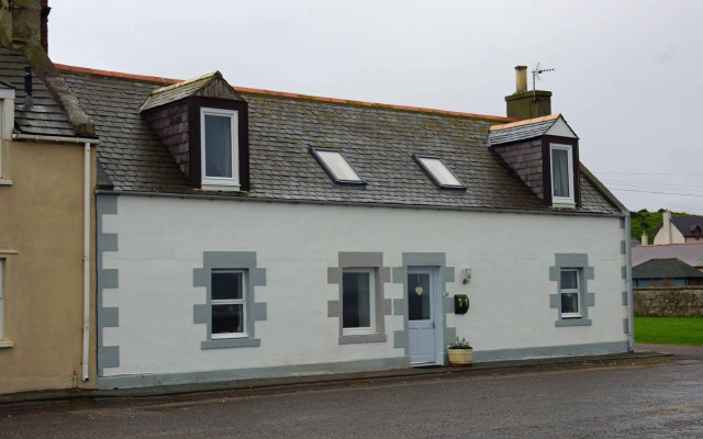 Seashore Cottage