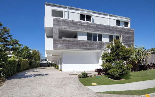 Palm Beach Luxe Townhouse walk to Beach