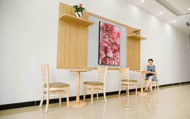 Queenie Hostel