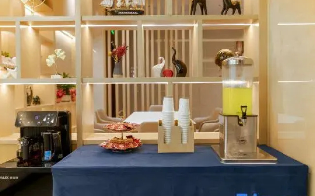 Yeste International Hotel (Qinzhou Pubei Aoyuan Zhengwuzhongxin)