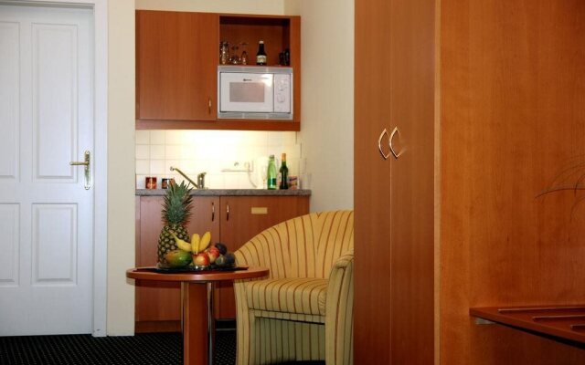 SUITE HOTEL 900m ZUR OPER