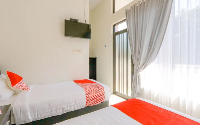 Super OYO Capital O 2798 Semeru Residence Syariah