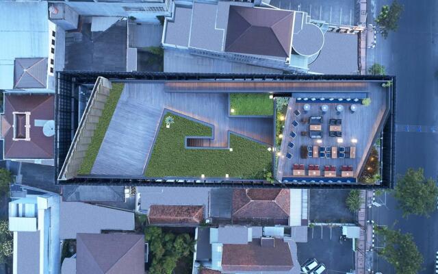 ARTOTEL Gajahmada Semarang