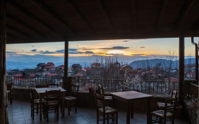 1450 Boutique Chalet