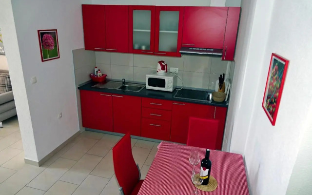 Apartments Nevenka i Josko