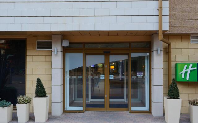 hotelImage