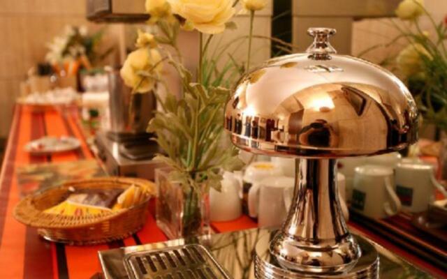 Hôtel de l'Alma by Malone