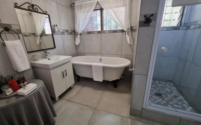 Ndiza Lodge & Cabanas