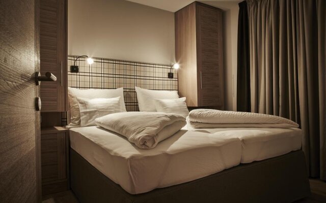 Silva Peak Residences