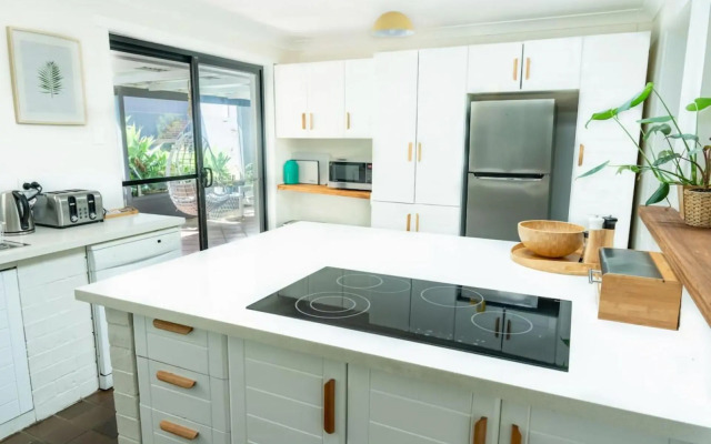 'Araluen' - Peaceful family hideaway with pool