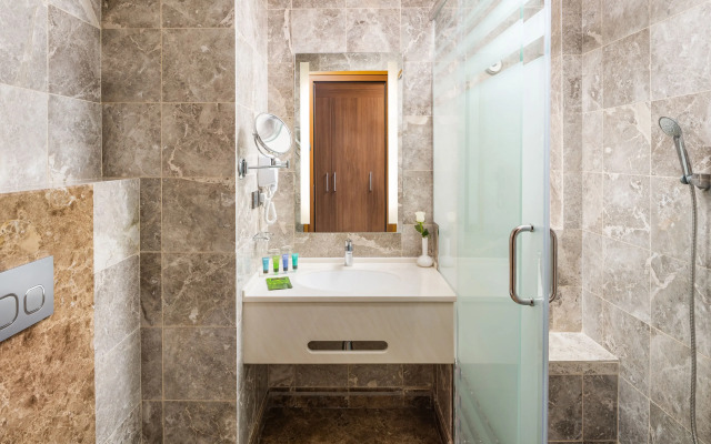 Three Pearls Musalli Makkah