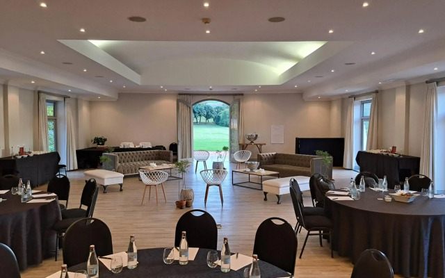Asara Wine Estate & Hotel