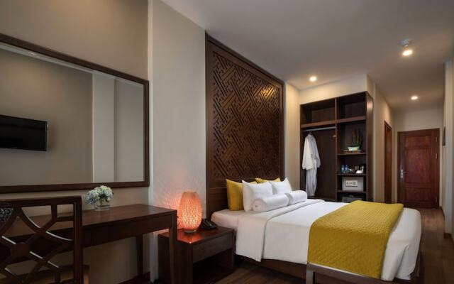 Hanoi Lakeside Premium Hotel