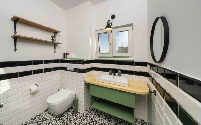 The Heart of the City Center Luxury Apartment 1