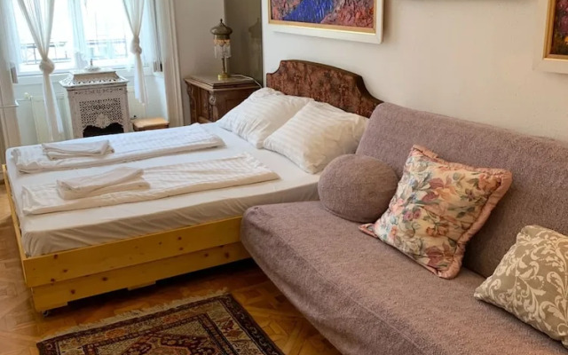 New! Libra Grande Venetian Style Apartment