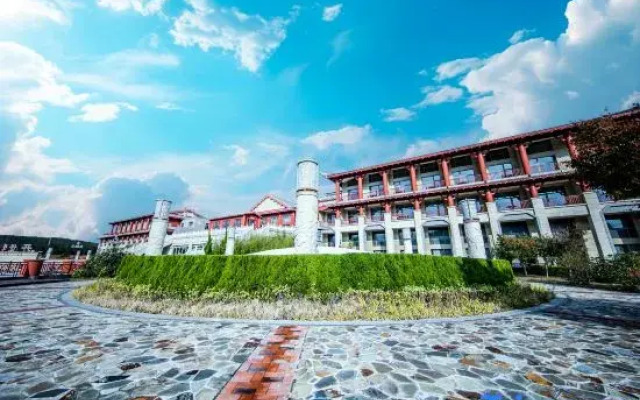 Dalian Lvshun Tianmu Hot Spring Resort