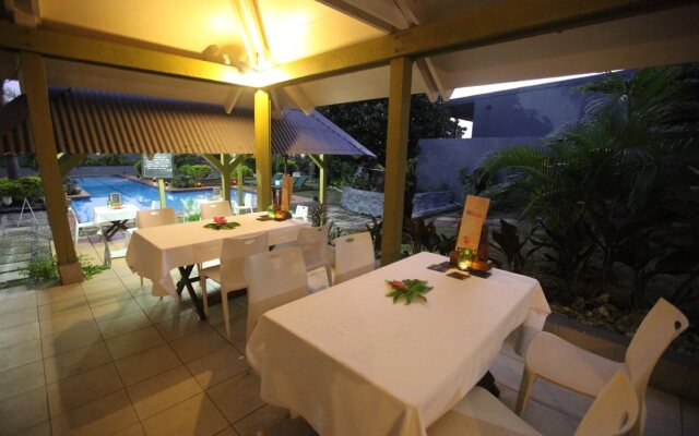 Coconut Palms Resort
