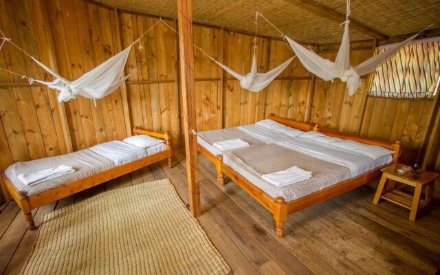 Bushara Island Camp